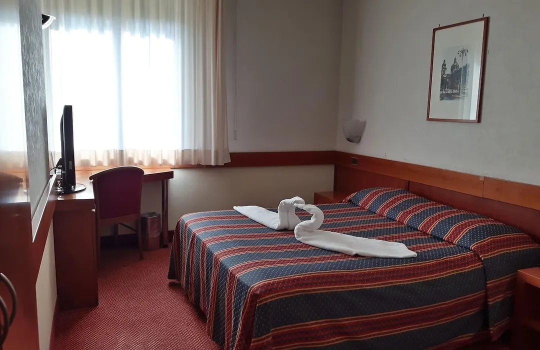 Hotel Catania Ognina-1